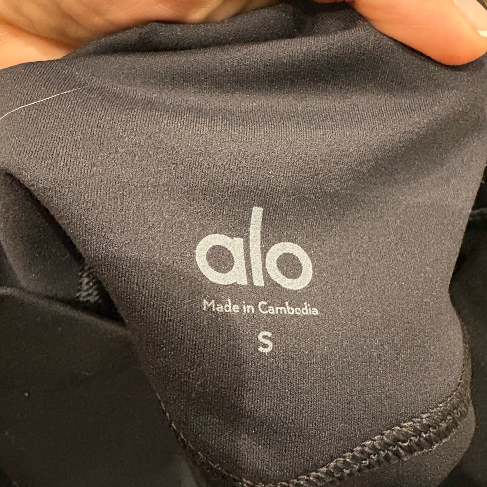ALO black Soft Sculpt high waist 7/8 bootcut legging size small 30” inseam - Picture 8 of 8